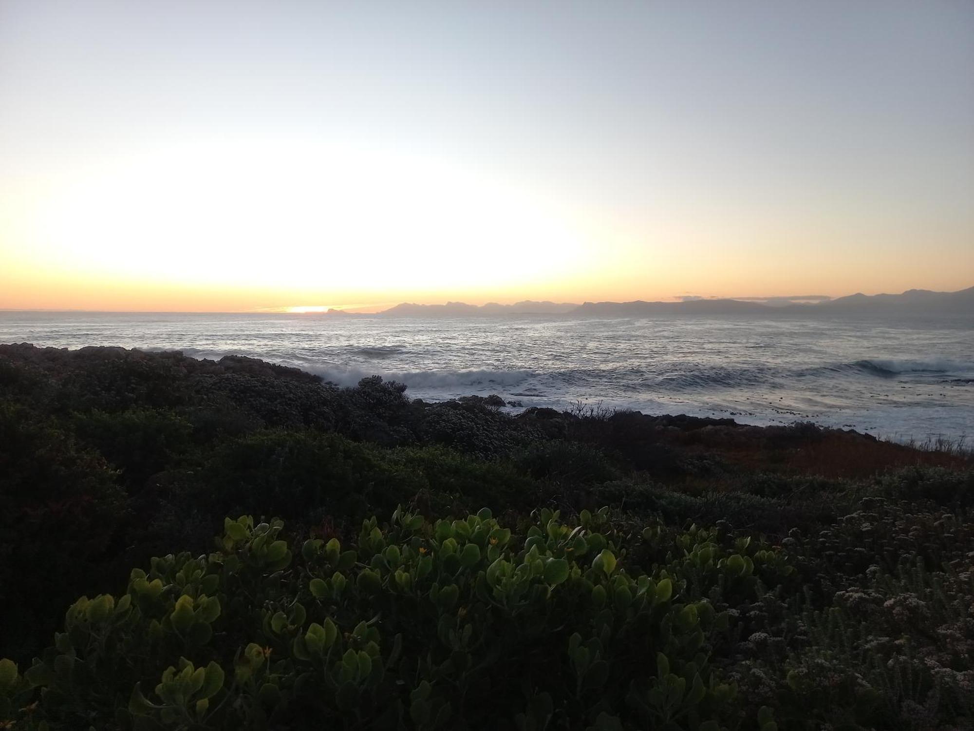 Bedrock Accommodation Gansbaai Exterior photo